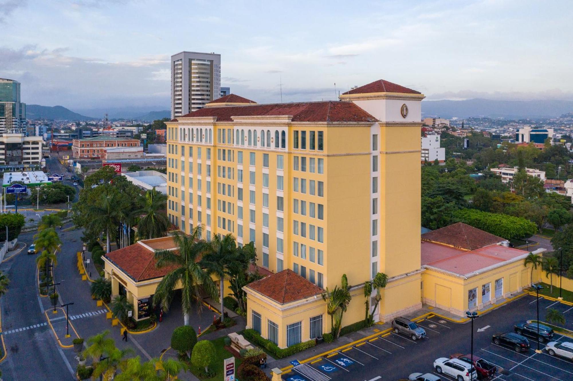 Hotel Real Intercontinental Tegucigalpa, an IHG Hotel Esterno foto